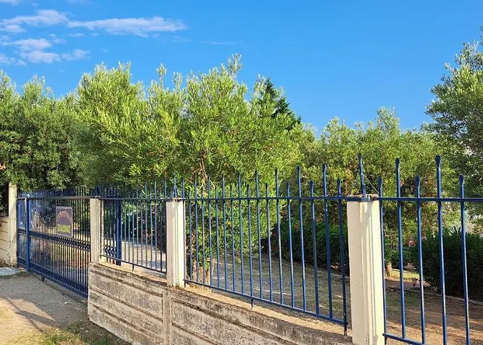 Gerakina Semesterbostad *